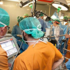 Implantación de un corazón artificial en el Hospital de Bellvitge.