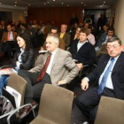 Técnicos, empresarios y sindicatos siguieron las ponencias sobre los retos en la pizarra.