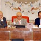 Miguel Ángel Moratinos, Josep Antoni Duran i Lleida y José Bono, ayer, en la reunión en el Congreso
