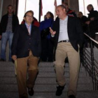 Luis Aznar, junto al coordinador de Protección Civil del consistorio, Carlos Díez.
