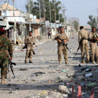 Unos soldados ‘peshmerga’ en una calle de Zumar, en el norte de Irak.
