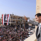 El presiente sirio, Al Asad, dirigiéndose a la población.