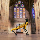 El perro robótico Spot ‘escaneando’ la Catedral de León. PLAIN CONCEPTS