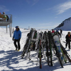 Imagen de una de las jornadas de esquí en San Isidro de la temporada que acaba de cerrar. JESÚS