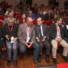 El consejero, en el centro, en el VI Congreso de MCA-UGT en Castilla y León celebrado ayer.