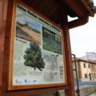 Uno de los paneles informativos colocados en las tres Rutas Verdes que recorren el municipio.