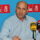 Rey era el concejal del cementerio cuando se adjudicaron los nichos no ejecutados en Bembibre.