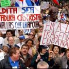 Cientos de personas pidieron ayer en Madrid el final del gobierno de Fidel Castro en Cuba