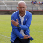 El técnico Adrián Benavides trabaja sin descanso. MARCIANO
