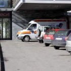 Entrada de Urgencias del centro socio sanitario de Villablino.