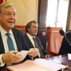 Silván, García Prieto y Agustín Rajoy en el último pleno previsto de la legislatura.