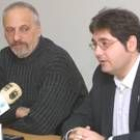 Fiorrucio, a la izquierda,  junto al responsable de relaciones externas de la Escuela, Manuel Cuenya