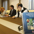 Isabel Carrasco presidió la presentación del libro Reglamentos de Deportes Autóctonos.