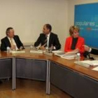 Arenas, Piqué, Camps, Aguirre y Rajoy, ayer, durante la reunión de líderes territoriales del PP