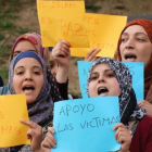 Mujeres musulmanas se manifestan en Ripoll en repulsa por el atentado, el día 20.