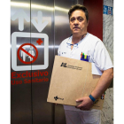 Arturo Menéndez, celador del Hospital de León.