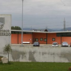 El tanatorio de Funbierzo, en el polígono industrial de Camponaraya, visto desde fuera.