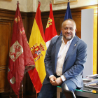 El Presidente de la Diputación de León, Gerardo Álvarez Courel, en el Palacio de los Guzmanes. PEIO GARCÍA