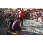 Espectáculo en la calle en ediciones pasadas de las fiestas de la virgen de Celada. ARCHIVO