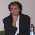 Javier Tomé durante la presentación de uno de sus libros. PATRICIA CAZÓN