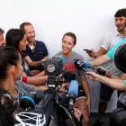 Queralt Casas atiende a los periodistas durante el Mundial que se disputa en Tenerife.