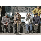 La esperanza de vida se ha disparado y hoy llegar y cruzar los 100 años no representa una excepción. En León viven 300 centenarios. J.F.S.