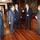 Los directivos de las principales cajas de la Comunidad, con Juan Vicente Herrera.