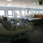 Pacientes en el servicio de Urgencias del Hospital El Bierzo, en una imagen de archivo. L. DE LA MATA