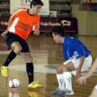 Marcos acertó a batir al portero madrileño, pero su gol fue invalidado