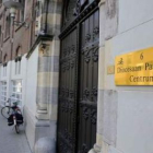 Entrada del Centro Pastoral Diocesano, donde vive el excardenal Godfried Dannels.