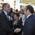 Camps saluda al presidente de la Diputación Provincial de Alicante, José Joaquín Ripoll.