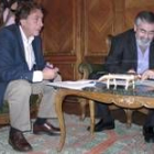 García-Prieto y Santoveña firman el convenio para la exposición