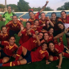 la selección española de fútbol femenino celebrando la clasificación por primera vez en su historia para disputar un Mundial de fútbol.