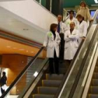 Varios médicos del Hospital de León, durante unas de las jornadas de huelga celebradas recientemente