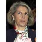 Julia García-Valdecasas nació en Barcelona y es madre de tres hijos