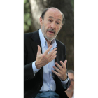 Rubalcaba, en la reunión de ayer en Madrid.