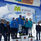 Merillas a la derecha en el podio.