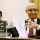 El ministro de Hacienda, Cristóbal Montoro, en la Comisión de Economía y Hacienda del Congreso de los Diputados este jueves.