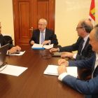 Reunión para la aprobación del Informe sobre las cuentas del sector público. L. DE LA MATA