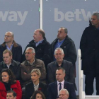 José Mourinho, en la grada durante la segunda parte del West Ham-Chelsea.
