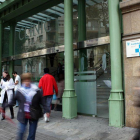 Puerta principal de acceso al Hospital Clínic de Barcelona.