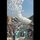 Los estudiantes de la Universidad Complutense han sido de los primeros en recordar, lanzando globos blancos al cielo de Madrid, los trágicos atentados que mañana cumplen un año.