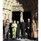 El matrimonio Cavaco Silva, a la derecha, posó ante la puerta de la Catedral