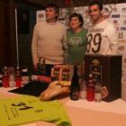 Nacho Morán, Mayte Martínez y Sergio Gallardo, con los premios de este año.