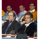 El presidente de la Junta y el rector de la UBU ayer en Burgos en la apertura del curso.