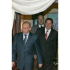 Putin, Schröder y Chirac posan antes de su reunión «no oficial» del G-8