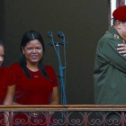 Chávez, junto a sus hijas Rosa (izquierda) y Maria, en Caracas en julio del 2011.