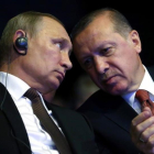 Los presidente de Rusia, Vladimir Putin, y de Turquía, Recep Tayyip Erdogan, en Estambul.