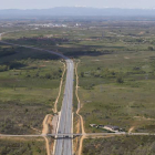 Vista aérea de la autopista León-Astorga, vacía.