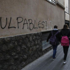 Pintada en la pared del colegio de los Maristas de Sants de Barcelona  en contra la pederastia.